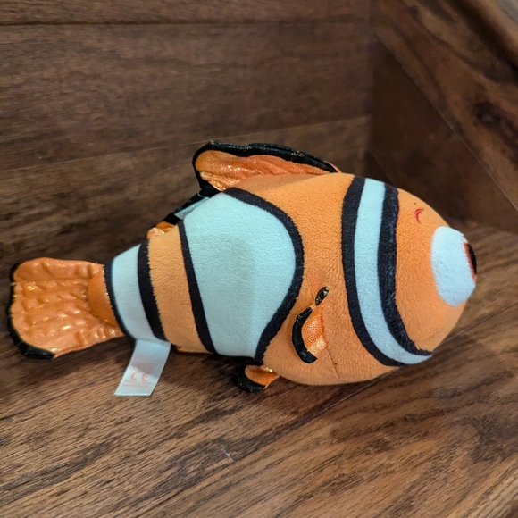 Disney Finding Nemo Sparkle Nemo Clown Fish Plush & Finding Dory Mug - Picture 10 of 12